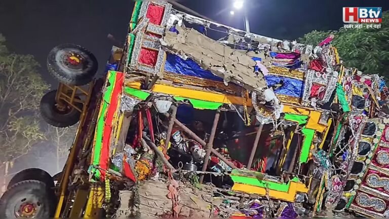 वेल्लोर में मायाना कोल्लई उत्सव के दौरान 60 फीट ऊंचा रथ गिरा, 7 श्रद्धालु गंभीर घायल