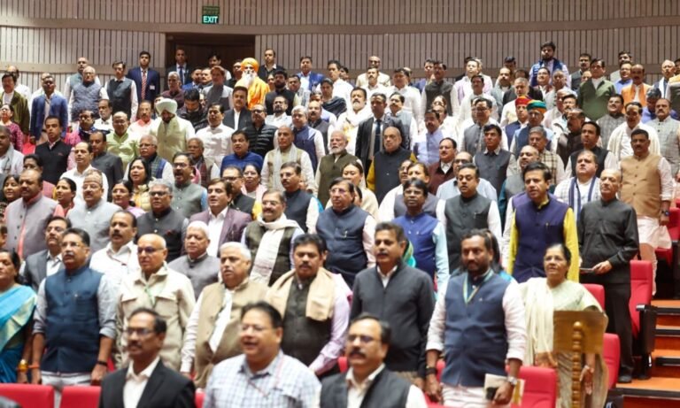 पीएम मोदी ने मंत्रिमंडल के साथ देखी द साबरमती रिपोर्ट, फिल्म के एक्टर विक्रांत मैसी भी रहे मौजूद