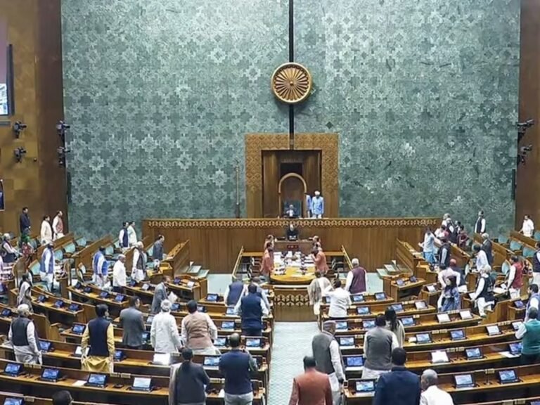 जॉर्ज सोरोस के मुद्दे पर लोकसभा-राज्यसभा में हंगामा, भाजपा ने पूछा सवाल-सोनिया गांधी से क्या हैं संबंध