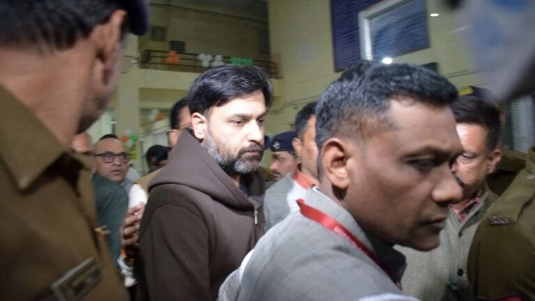 करोड़पति पूर्व कांस्टेबल के दोनों पार्टनर शरद और चेतन खुद को बता रहे बेगुनाह, सौरभ के काले धन से झाड़ रहे अपना पल्ला