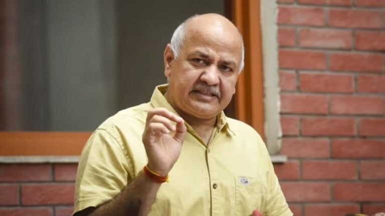 हार के डर से आप ने मनीष सिसोदिया की बदली सीट, आम आदमी पार्टी की  दूसरी सूची में 20 उम्मीदवारों के नाम