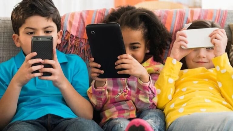 सोशल मीडिया के साइड इफेक्ट; सोशल मीडिया से बच्चों को दूर रखने के लिए ऑस्ट्रेलिया ने उठाया कदम 