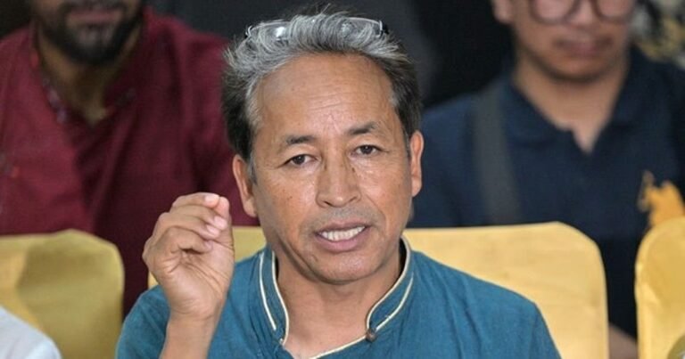 सोनम वांगचुक की गिरफ्तारी पर सियासत गरमाई, आम आदमी पार्टी ने केंद्र सरकार पर साधा निशाना, पत्नी ने भी लगाए आरोप