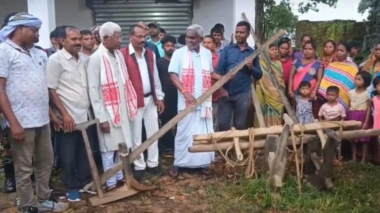 झारखंड के पूर्व मुख्यमंत्री चंपाई सोरेन हाउस अरेस्ट, किसानों के आंदोलन में होने वाले थे शामिल, सोशल मीडिया पर दी जानकारी