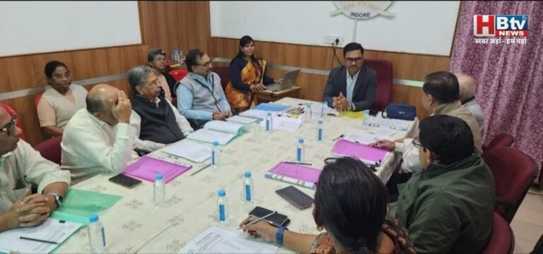 बुरहानपुर के जिला शिक्षा अधिकारी संतोष सिंह सोलंकी निलंबित, काम में लापरवाही बरतने पर संभागायुक्त डॉ.सुदाम खाड़े ने लिया एक्शन