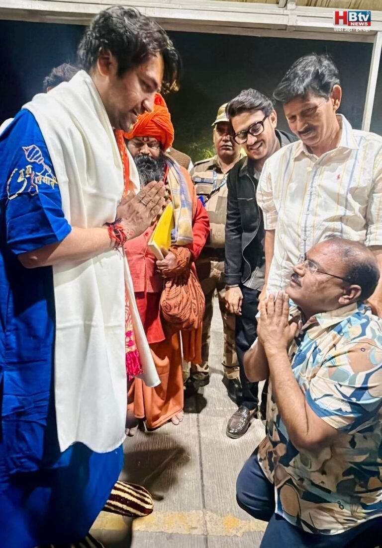 पं.धीरेंद्र कृष्ण शास्त्री की शरण में पहुंचे भाजपा के बांका, कहा-‘आगे की नैय्या पार कर देना’ और ‘अक्षत के लिए माफ कर देना’