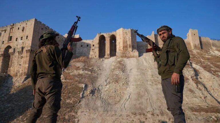 सीरिया; विद्रोहियों ने दियार अल-जोर  शहर पर किया कब्जा 