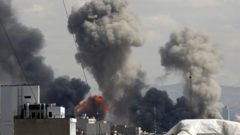 तेहरान में बड़ा हमला: शरीफ यूनिवर्सिटी के गैस स्टेशन को बनाया निशाना, कई इमारतें प्रभावित