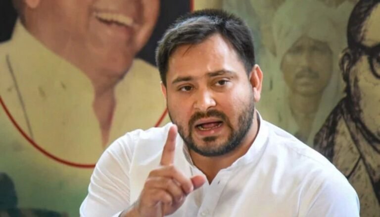 बिहार में मतदाता सूची पुनरीक्षण पर भड़के तेजस्वी यादव ने दी चुनाव के बहिष्कार की धमकी, कहा-खुलेआम हो रही है बेईमानी