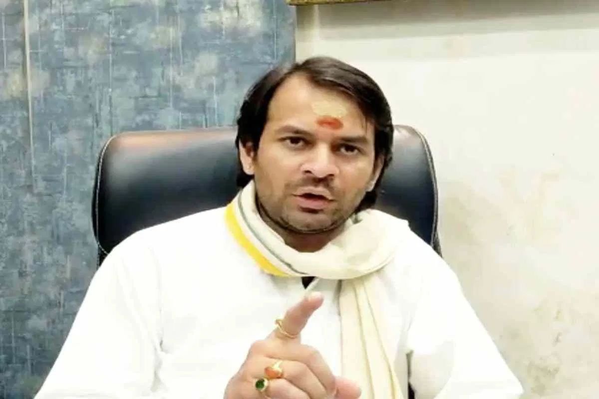 Tej Pratap Yadav: तेज प्रताप साजिश रचने वाले 5 नामों का करेंगे खुलासा,  स्टैंड से पीछे नहीं हटेंगे, बोले- 'हमारे दुश्मन हर जगह लगे हुए हैं...'