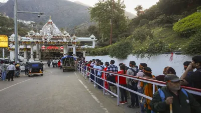 वैष्णो देवी यात्रा कब से शुरू होगी? पिछले 22 दिनों से है बंद; श्राइन बोर्ड  ने दिया नया अपडेट - India TV Hindi