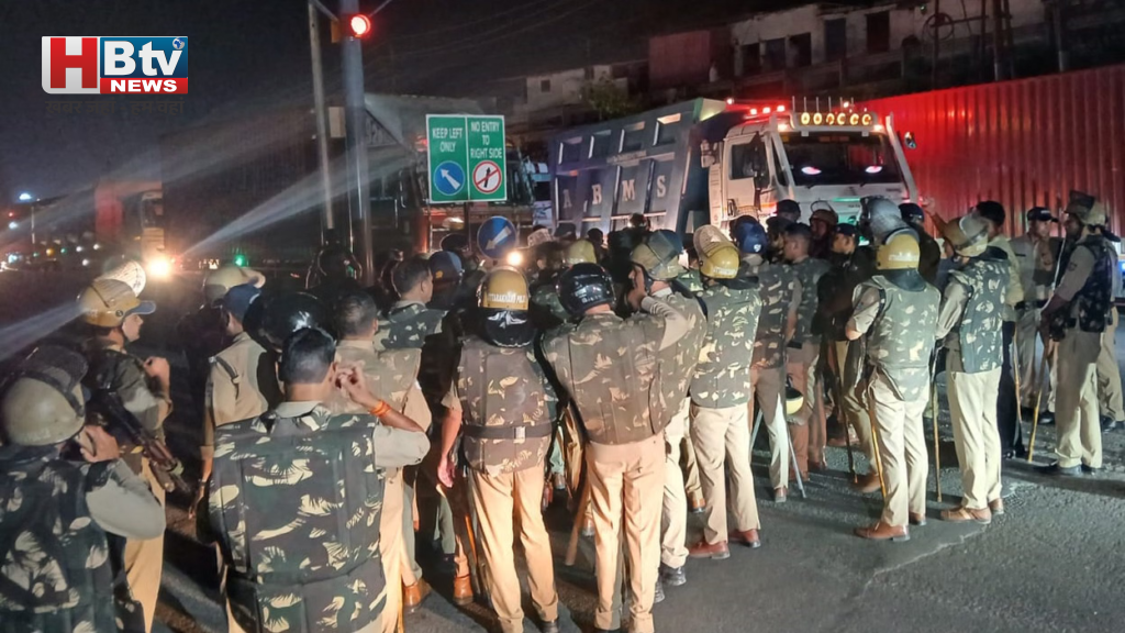 Uttarakhand News: कड़ी सुरक्षा के बावजूद देहरादून पहुंचे निहंग, पुलिस-इंटेलिजेंस पर उठे बड़े सवाल 1 Uttarakhand News: कड़ी सुरक्षा के बावजूद देहरादून पहुंचे निहंग, पुलिस-इंटेलिजेंस पर उठे बड़े सवाल