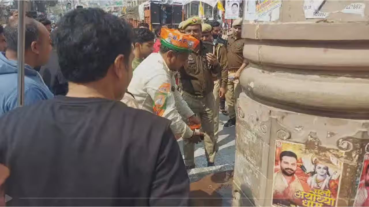 गंगाजल विवाद: राहुल गांधी ने दलित विरोधी मानसिकता पर साधा निशाना 2 गंगाजल विवाद पर राहुल गांधी का बयान