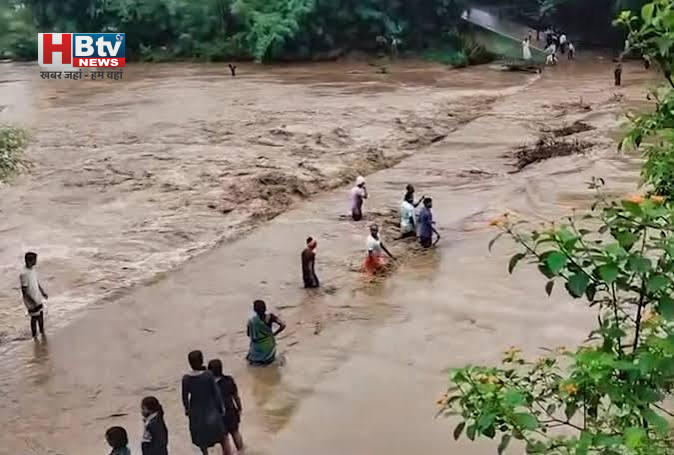 देशभर में बारिश का कहर! डोडा में बाढ़ जैसे हालात, ओडिशा में बढ़ा खतरा, तमिलनाडु में भारी बारिश का अलर्ट 2 देशभर में बारिश का कहर! डोडा में बाढ़ जैसे हालात, ओडिशा में बढ़ा खतरा, तमिलनाडु में भारी बारिश का अलर्ट