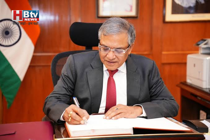 डोनाल्ड ट्रंप ने की भारत की चुनाव व्यवस्था की तारीफ, बोले- ‘हर वोटर के पास वैध Photo ID’ 1 डोनाल्ड ट्रंप ने की भारत की चुनाव व्यवस्था की तारीफ, बोले- ‘हर वोटर के पास वैध Photo ID’