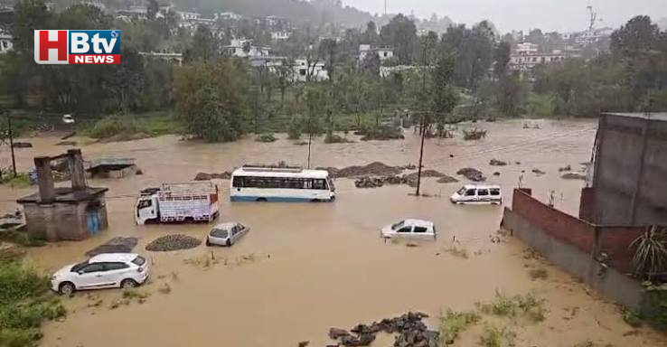 Monsoon Alert: पहाड़ों से मैदान तक बारिश का कहर, कई राज्यों में भारी बारिश का अलर्ट