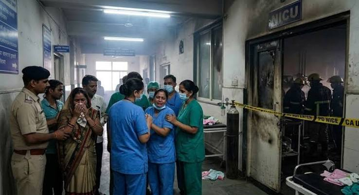 अमरावती अस्पताल के NICU में भीषण आग: 3 नवजातों की मौत, 39 बच्चों में मची अफरा-तफरी; वेंटिलेटर में धमाके के बाद भड़की आग
