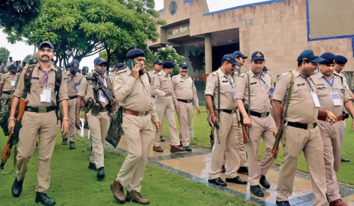 मध्य प्रदेश में एमपी पुलिस भर्ती की तैयारी करते युवा उम्मीदवार