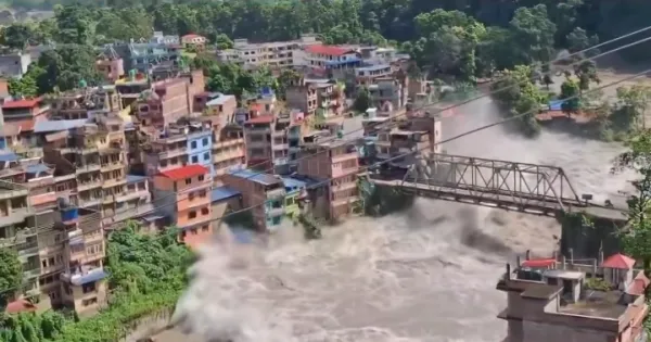 नेपाल में बाढ़ के बाद भारतीय तीर्थयात्रियों का सुरक्षित रेस्क्यू अभियान
