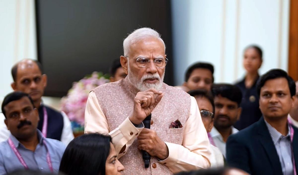 वक्तृत्व कला पर सलाह लेते पीएम मोदी