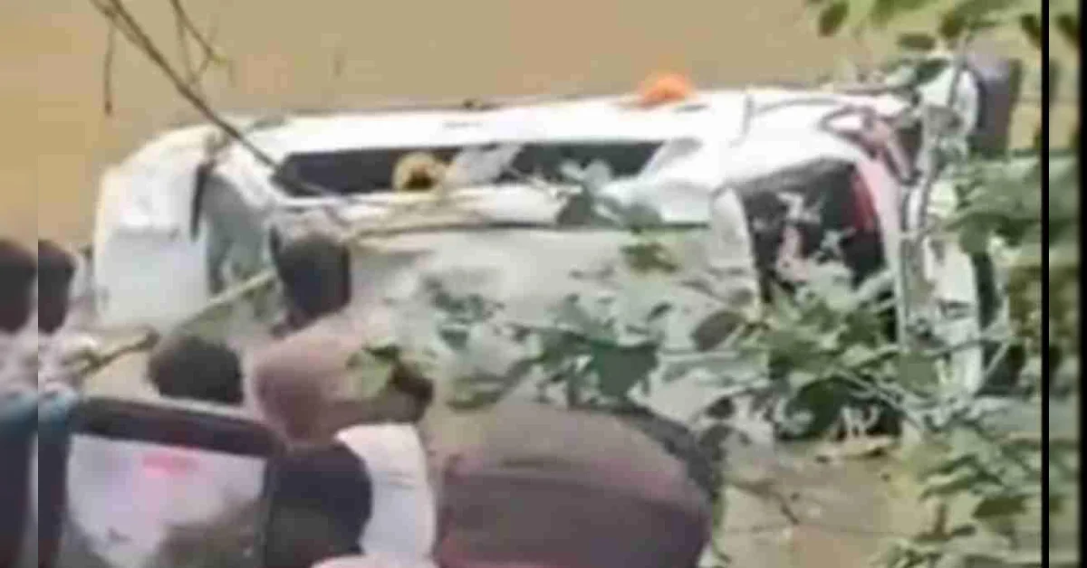 मां बगलामुखी मंदिर हादसे के बाद नलखेड़ा बंद प्रदर्शन