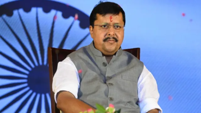 भाजपा मुख्यालय बैठक में नितिन नवीन द्वारा जमीन पर उतरने के निर्देश