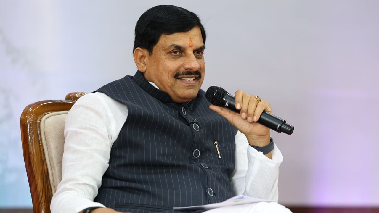दुबई में CM मोहन यादव करेंगे 180 देशों के निवेशकों से मुलाकात 2 सीएम मोहन यादव का दुबई में 'इन्वेस्ट एमपी' दौरा