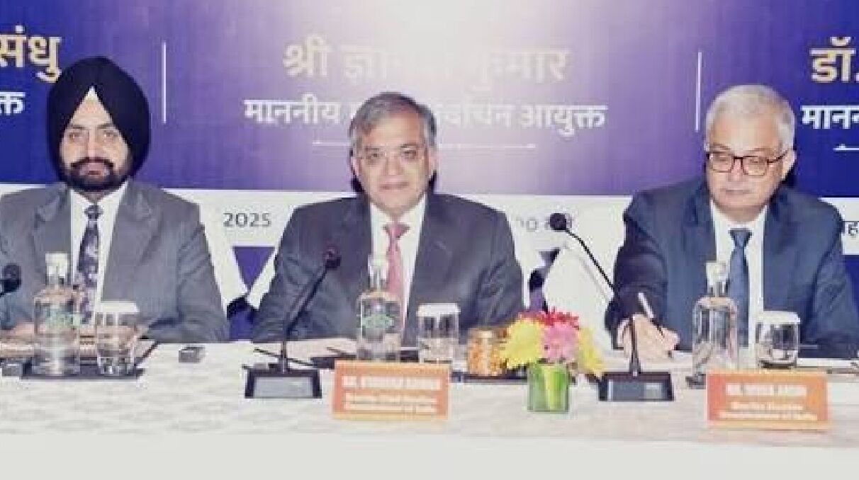 चुनाव आयोग विवाद में दो आयुक्तों की सहमति बिना SIR फैसले पर याचिका
