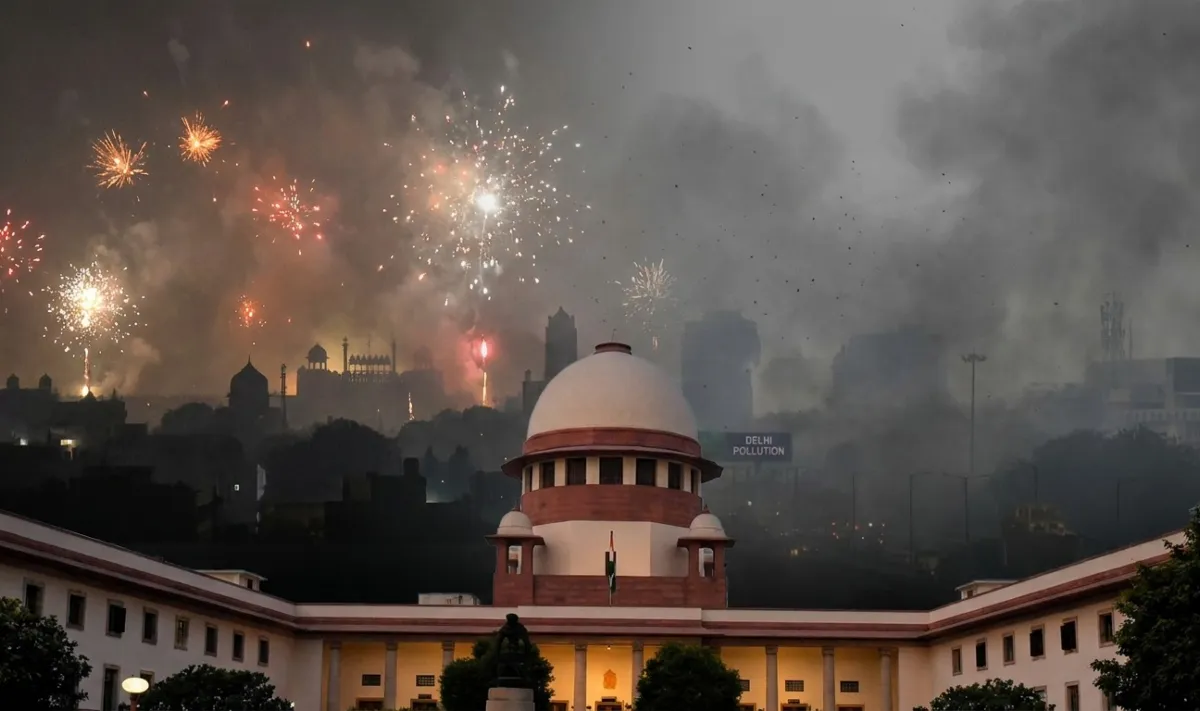 सुप्रीम कोर्ट ने दीपावली पर पटाखों पर पूरी तरह प्रतिबंध से किया इनकार 1 सुप्रीम कोर्ट ने दीपावली पर पटाखों पर पूरी तरह प्रतिबंध लगाने से इनकार किया