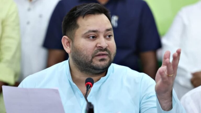 गुजरात में नाले का पानी और बिहार से भेदभाव पर तेजस्वी की टिप्पणी