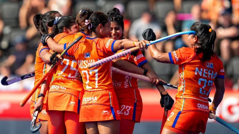 एशियन गेम्स में भारत ने उज्बेकिस्तान को 19-0 से हराया, दीपिका ने 8 गोल किए 1 एशियन गेम्स में भारत की महिला हॉकी टीम ने उज्बेकिस्तान को 19-0 से हराया