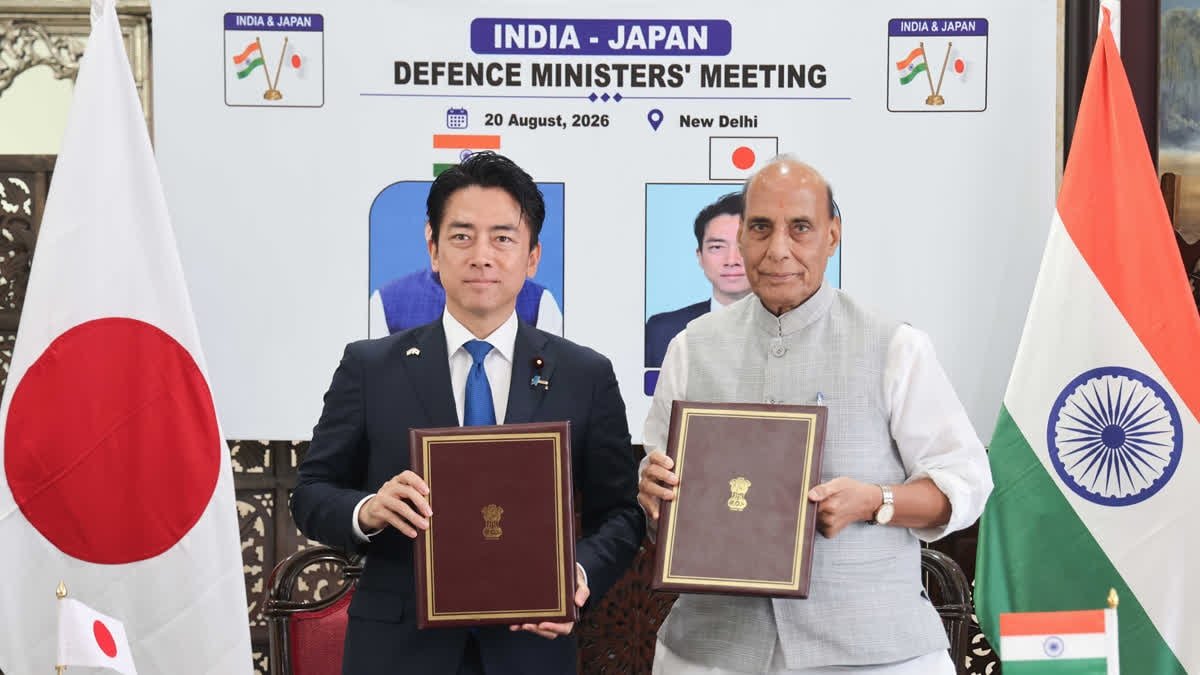 भारत-अमेरिका युद्ध अभ्यास 2026 के दौरान सुरक्षा सहयोग बढ़ाते सैन्य अधिकारी