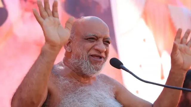 वकीलों पर टिप्पणी मामले में सुधासागरजी को कोर्ट में पेश होने का आदेश