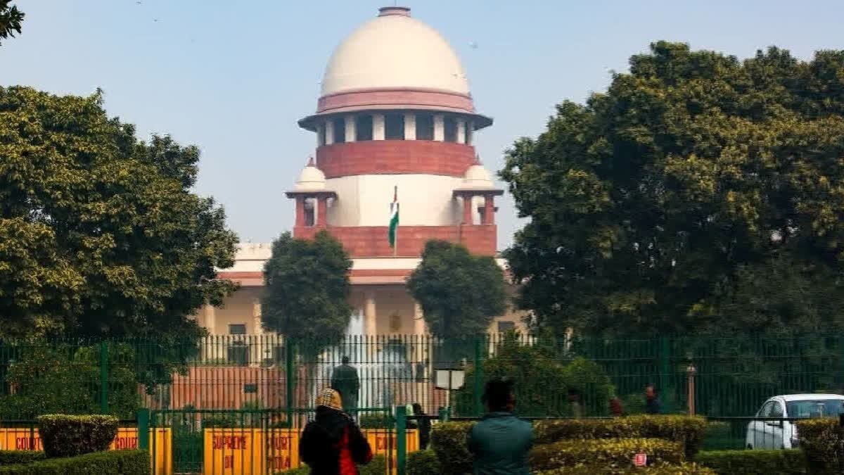 सुप्रीम कोर्ट कॉलेजियम ने तीन जजों के प्रमोशन को दी मंजूरी, जल्द होंगे नियुक्त 2 सुप्रीम कोर्ट कॉलेजियम द्वारा तीन जजों के प्रमोशन को मंजूरी
