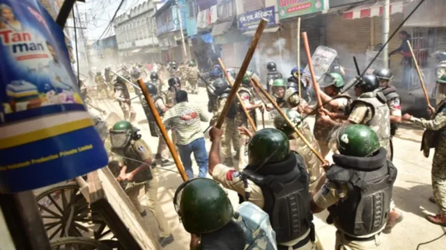 उज्जैन की शाही मस्जिद पर तोड़फोड़ जारी, हाई कोर्ट ने रोक लगाने से किया इंकार
