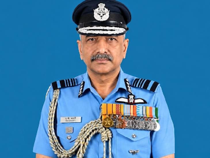 आसमान के सिपाही आशुतोष दीक्षित 31 अक्टूबर से संभालेंगे वायुसेना की कमान 1 आसमान के सिपाही आशुतोष दीक्षित वायु सेना प्रमुख के रूप में