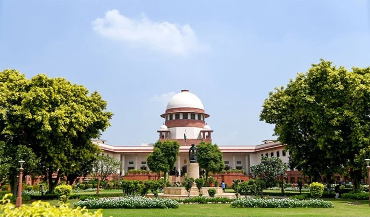 CJI सूर्यकांत पर टिप्पणी मामले में संजय राउत को सुप्रीम कोर्ट में पेश होने का निर्देश