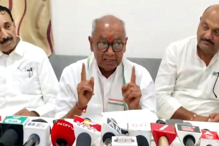 दिग्विजय सिंह सनातन धर्म और हिंदुत्व के बीच अंतर समझाते हुए