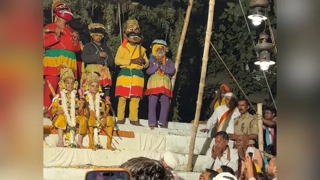 रामलीला में हाथी के उत्पात से राम-रावण युद्ध का मंचन रुका