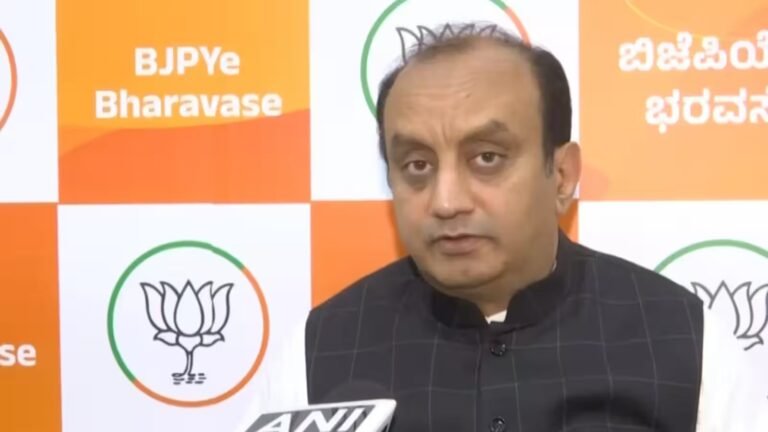 सुधांशु त्रिवेदी ने कहा ईवीएम या बैलेट पेपर में कांग्रेस हारती रही