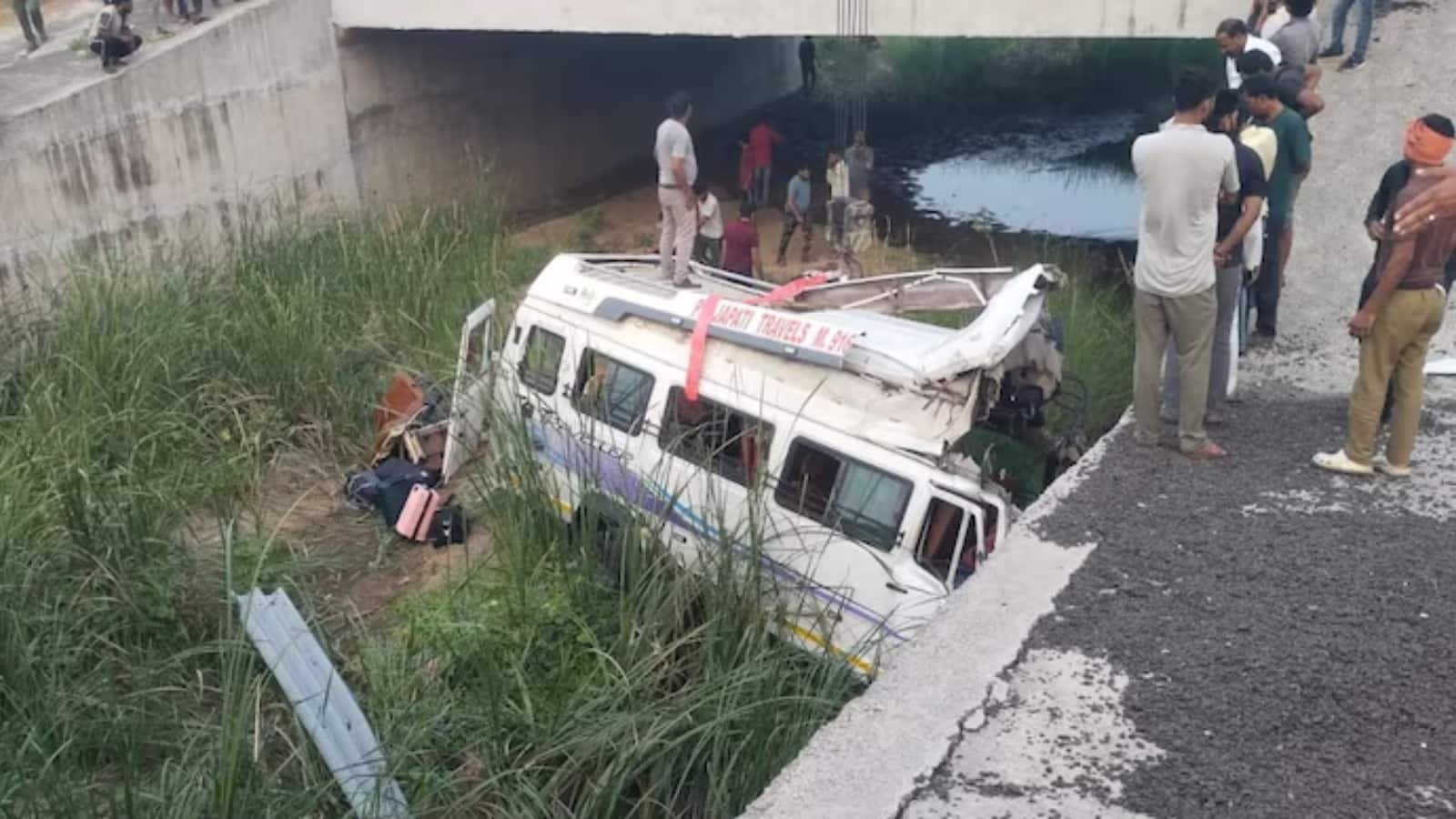 कोटा में एक्सप्रेस-वे हादसा: टेंपो ट्रैवलर नाले में गिरा, 8 की मौत