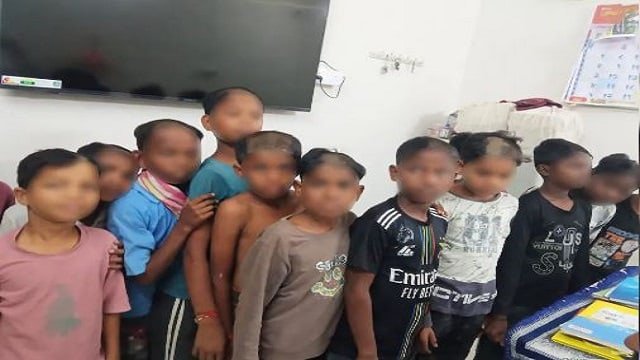 चंद्रपुर आश्रम स्कूल में बच्चों के आधा गंजा किए जाने की घटना