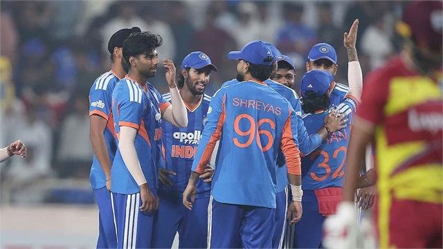 इंदौर में तीसरे टी20 में प्लेइंग XI में बदलाव, वैभव सूर्यवंशी को मौका? 1 इंदौर में प्लेइंग XI में बदलाव, वैभव सूर्यवंशी को मौका मिलने की संभावना
