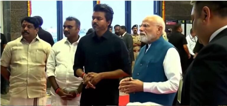 चेन्नई एयरपोर्ट पर मुख्यमंत्री विजय द्वारा प्रधानमंत्री मोदी का स्वागत