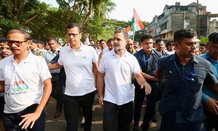 राहुल गांधी मोदी शाह ज्ञानेश कुमार न्याय के लिए जनसभा में बोलते हुए
