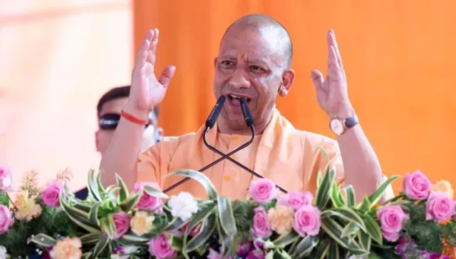 सीएम योगी ने भारत सेवाश्रम संघ के शताब्दी समारोह में धन के लिए धर्म नहीं त्यागूंगा कहा