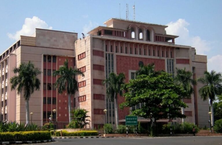 मध्यप्रदेश कर्मचारी आयोग पुनर्गठन में मलय श्रीवास्तव अध्यक्ष नियुक्त