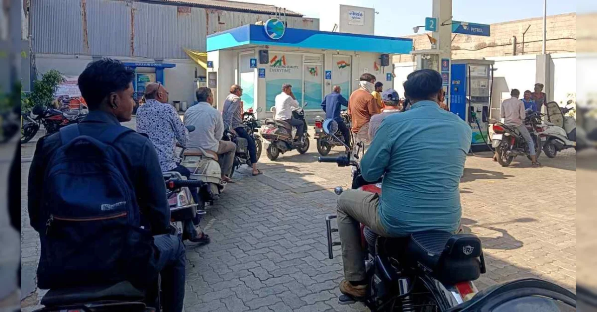 नायरा एनर्जी द्वारा पेट्रोल-डीजल के दाम बढ़ाने की सूचना