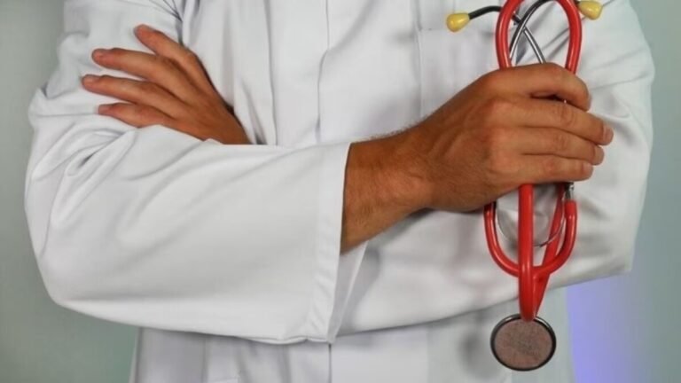 NEET परीक्षा में प्रश्नपत्र लीक रोकने के लिए अंतिम समय प्रश्नपत्र तैयार करने का प्रस्ताव