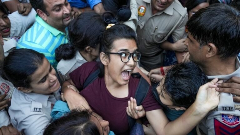 नेहा बोरा ने CJP प्रोटेस्ट से खुद को अलग किया